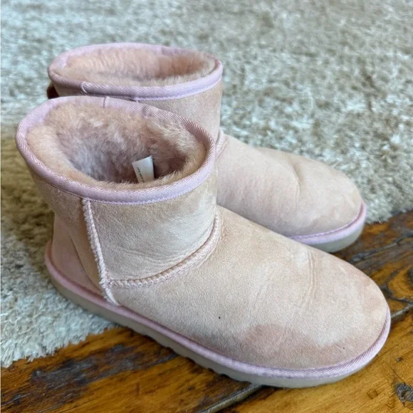 Pink Ugg boots - Picture 9 of 11